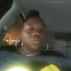 Meet your Posher, Monique